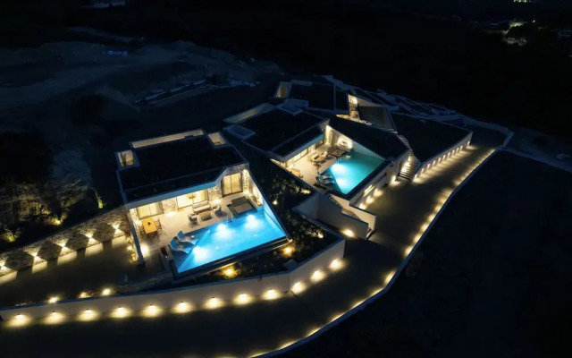 Akres Luxury Sea View Villas