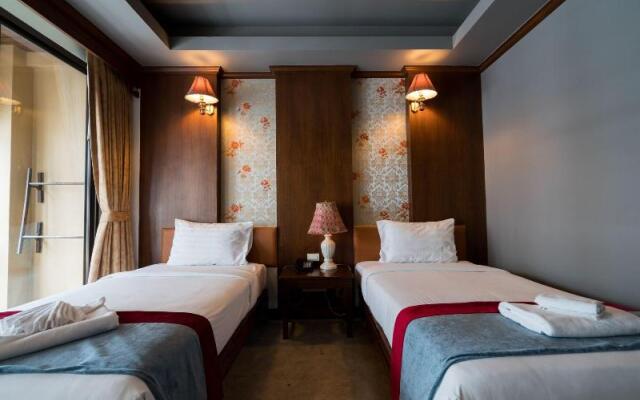 Grand Orlov Hotel