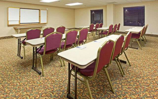 Holiday Inn Express Hotel & Suites Bentonville by IHG