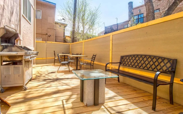 Manitou Inn & Suites