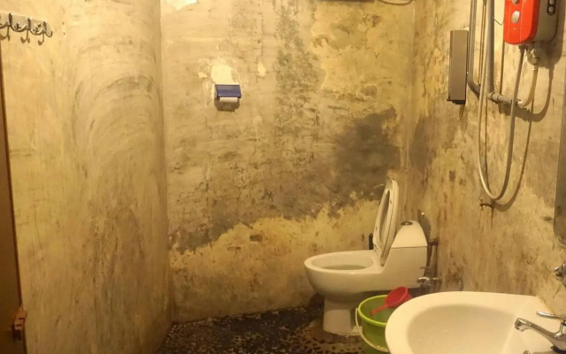 Tropical Guest House