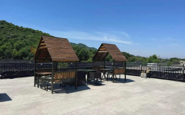 Badaling King Hostel