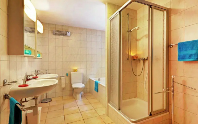 Chalet in Les Collons Near Ski Lift & Snowpark