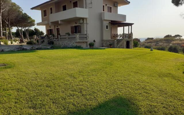 Armiriki Apartments