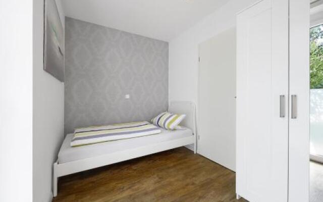 Apartment End