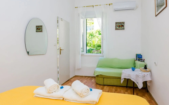 Room Mimi