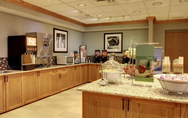 Hampton Inn & Suites Chicago/Aurora
