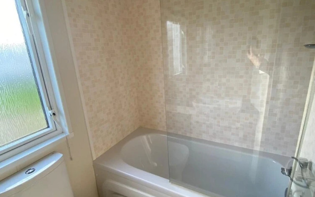 Lovely 3-bed Lodge in Towyn Near Rhyl