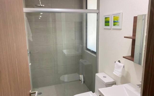 GRAN UBICACIÓN, en la zona de SANTA FE, KING BED