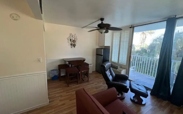 2 Bedroom Waterfront Pool Side!