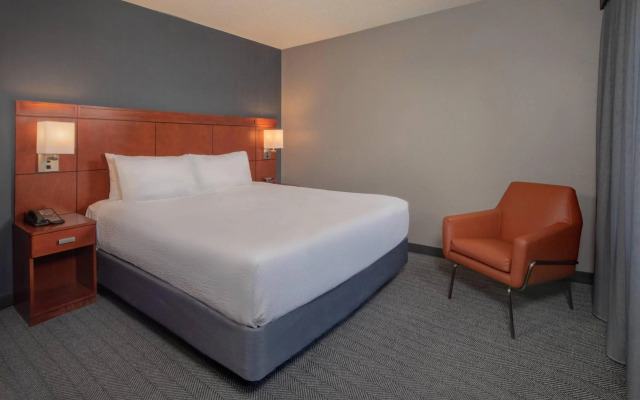 Courtyard by Marriott Frederick