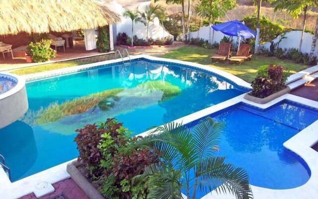 Canadian Resorts Huatulco