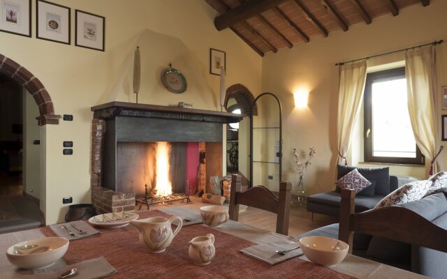 Tuscan Style Eco-Farm Molinaccio
