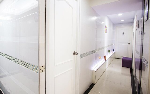 Happy Bee Hostel