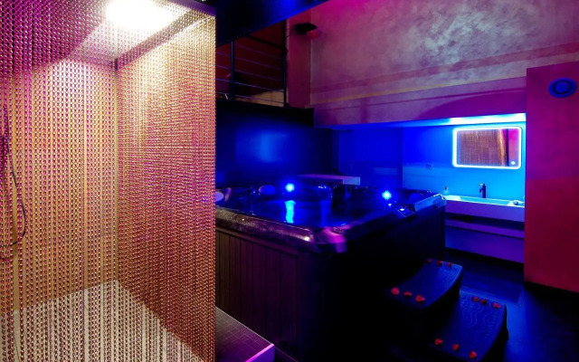 Mieuxqualhotel jacuzzi privatif Love room