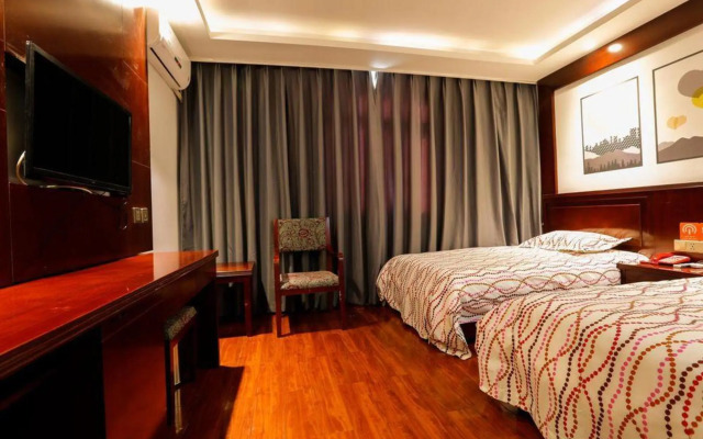 Pod Inn Hotel (Kunming Tongde Plaza Subway Station Beijing Road)