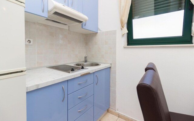 Amazing Home in Pasman With Wifi and 8 Bedrooms
