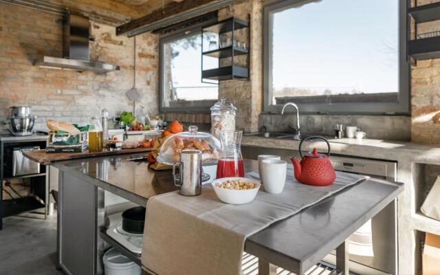 Charm and well-being in a rural setting. Dedicated to all those who seek comfort and style but love-Casa Rurale Botonto