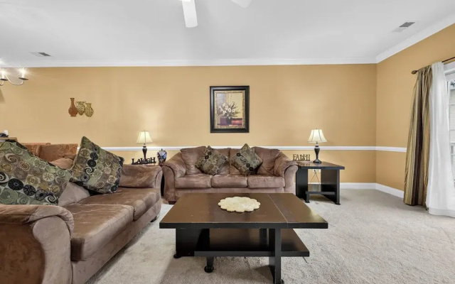 Magnolia Pointe Luster Leaf 4833-302