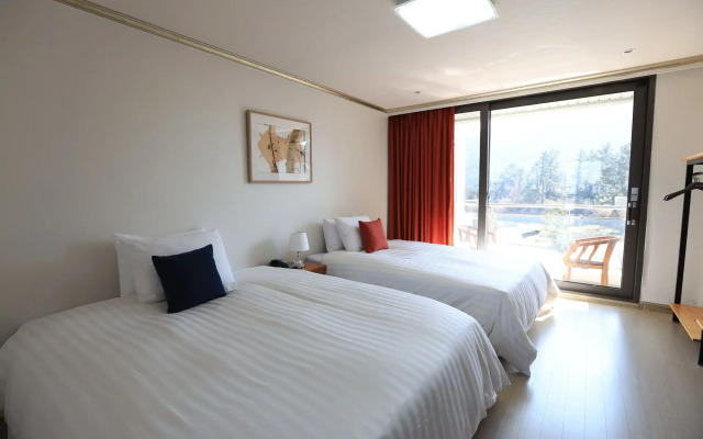 Dammora Resort