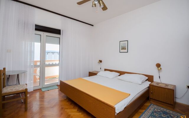 Apartments and Rooms Kata