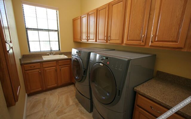 Siesta Key Pool Homes by RVA