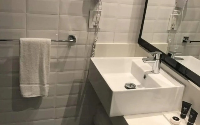 ibis styles Montevideo Biarritz Hotel