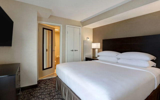 Embassy Suites by Hilton Niagara Falls Fallsview