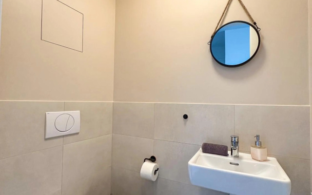 Vienna Sunny Side Up Apartments