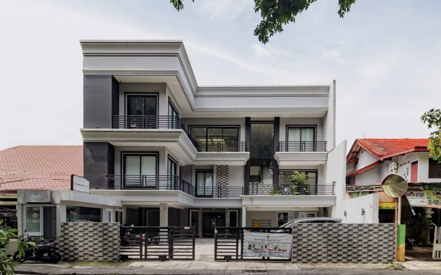 RedDoorz near Jakarta International Velodrome