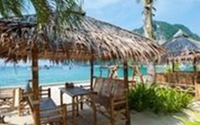 Phi Phi Island Cabana Hotel