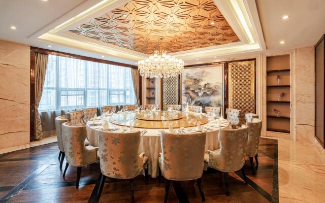 Chengdu Rising Butterfly Hotel