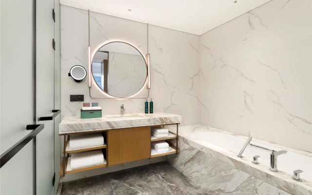 Hilton Shaoxing Hotel And Residences