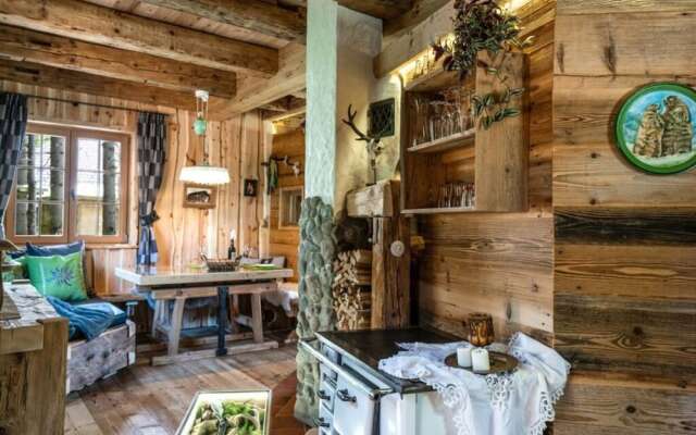 Wildererhutte Comfortable Holiday Residence
