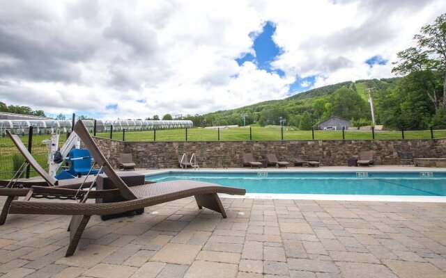 Burke Mountain Hotel & Conference Center