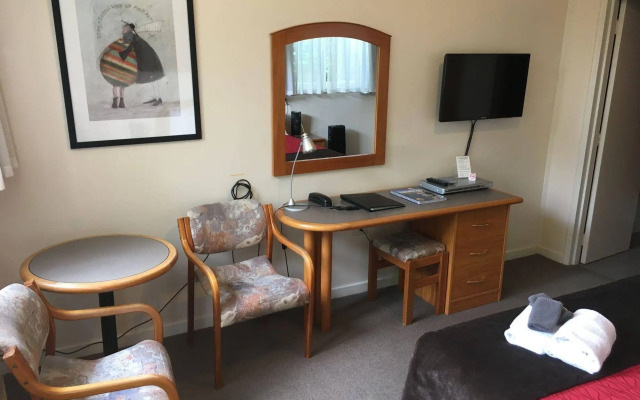 George Street Motel Apartments