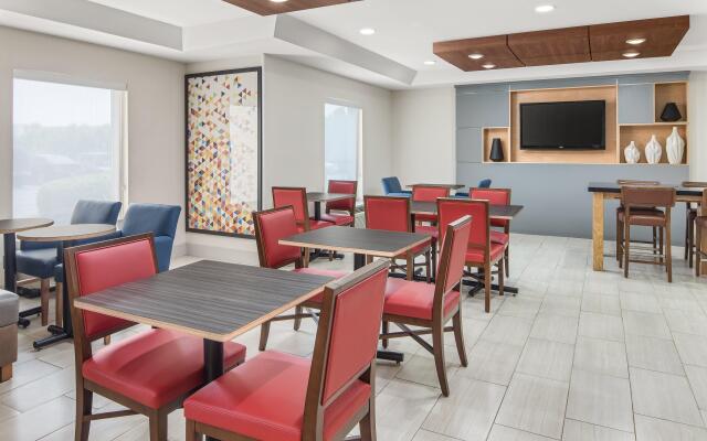 Holiday Inn Express & Suites Greenville-Spartanburg (Duncan) by IHG
