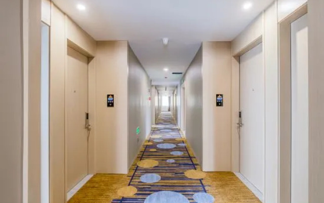 Kaiyuan M Hotel (Shaoxing Keqiao Linglong Branch)