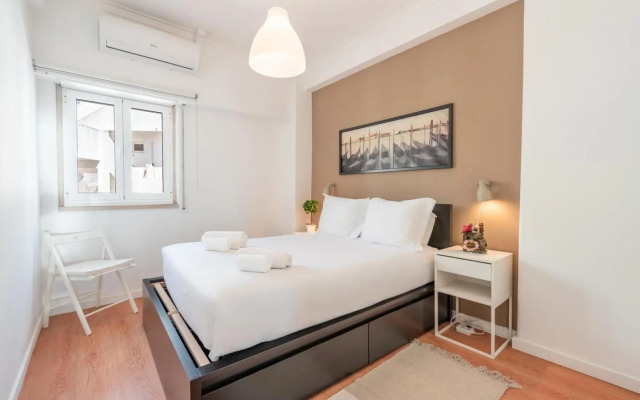 GuestReady - Vibrant 2BR Apartment