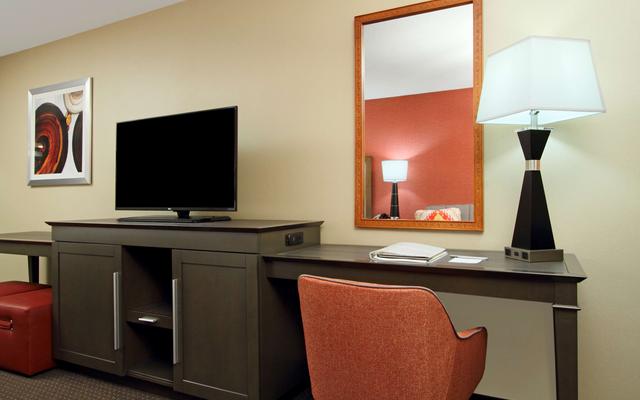 Hampton Inn Columbus - Airport