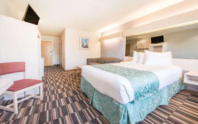 Microtel Inn & Suites Claremore