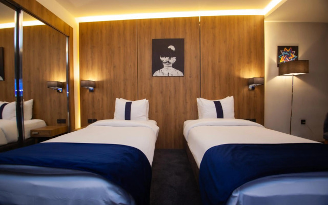 Monarch Hotel Amman