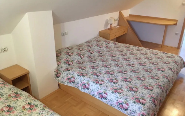 J-Max apartments and glamping houses