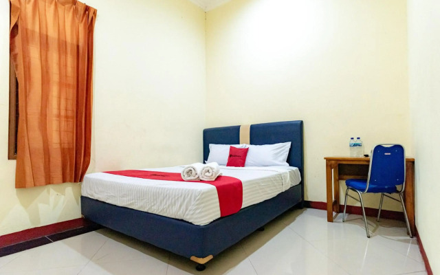 OYO 3767 Permata House