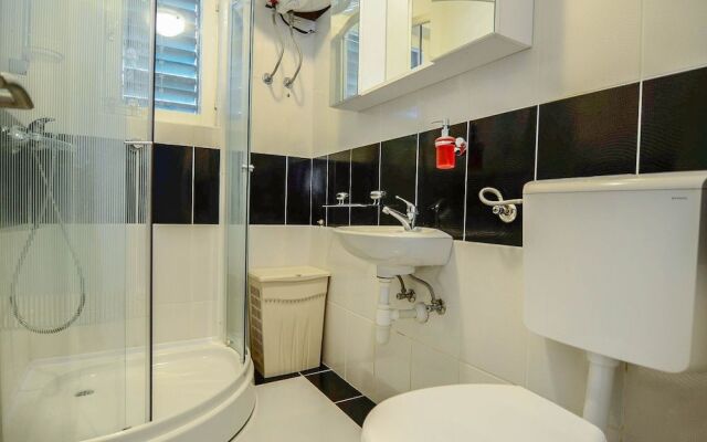 Holiday Home Lovište