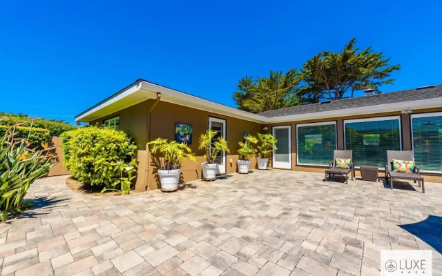MV 14: Beach Retreat Close to the Beach and Carmel