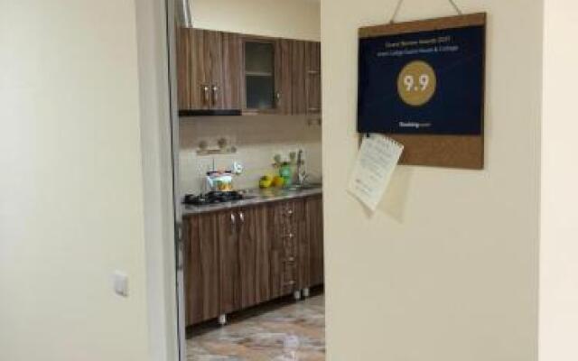 Areni Lodge Guest House & Cottage