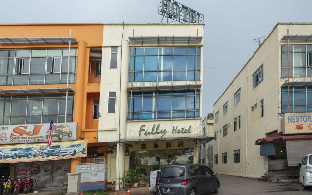 Fully Hotel Desa Tebrau