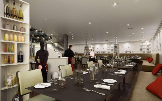 Hilton London Heathrow Airport Terminal 5