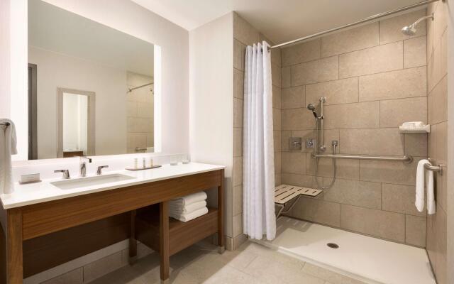 Embassy Suites by Hilton Denton Convention Center